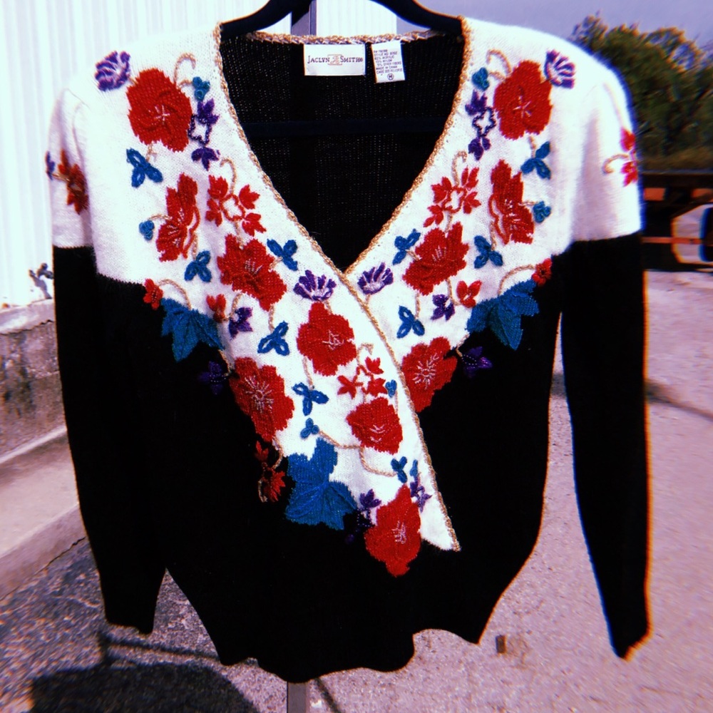 Holiday Sweater—Christmas sweater by Jaclyn Smith
